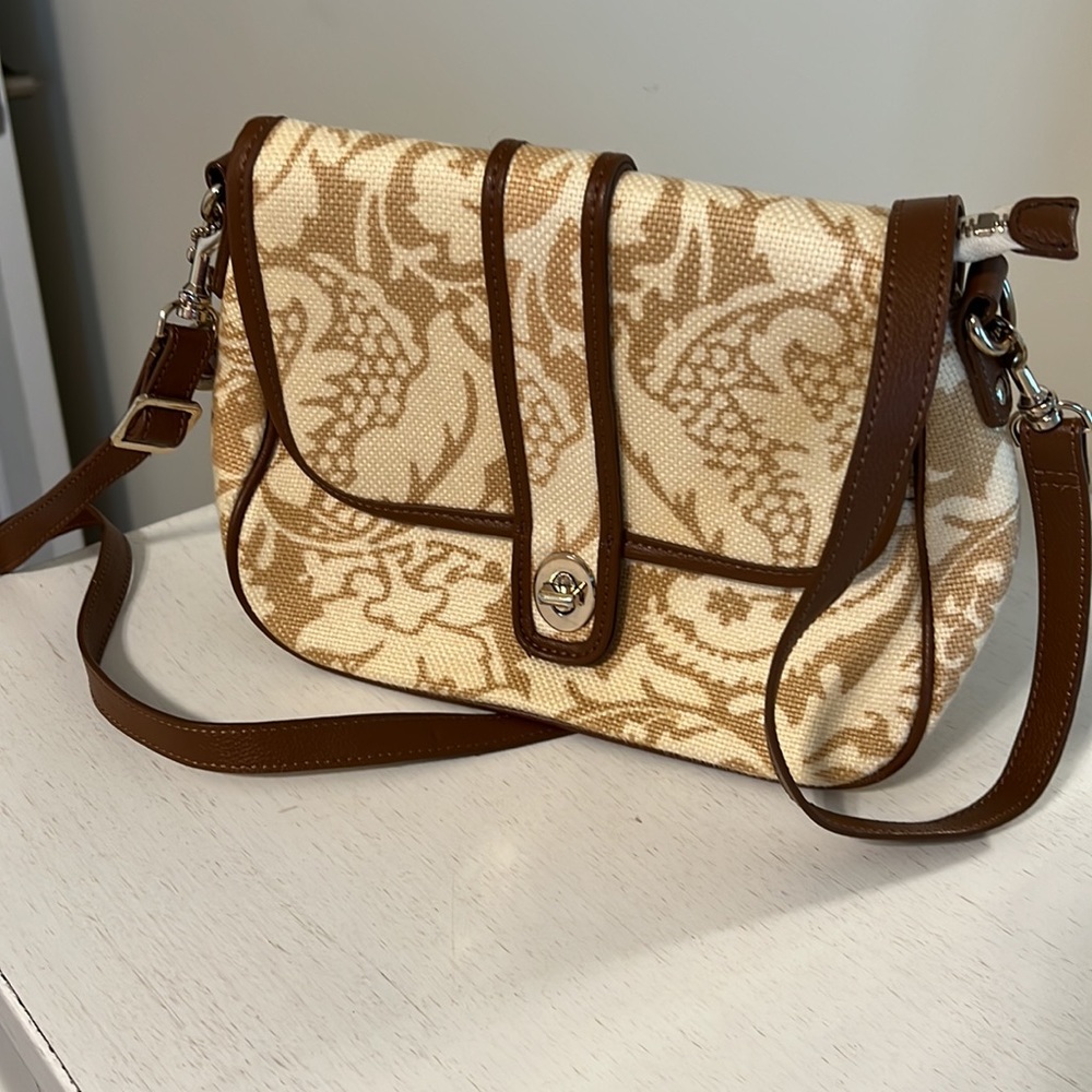 Spartina 449 Women’s Daufuskie Island Turn Lock Crossbody Bag / Like New